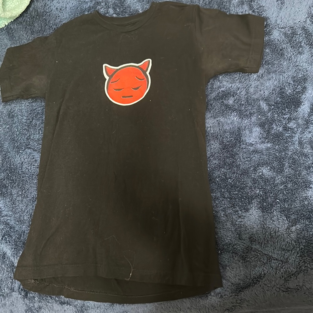 Graphic tee